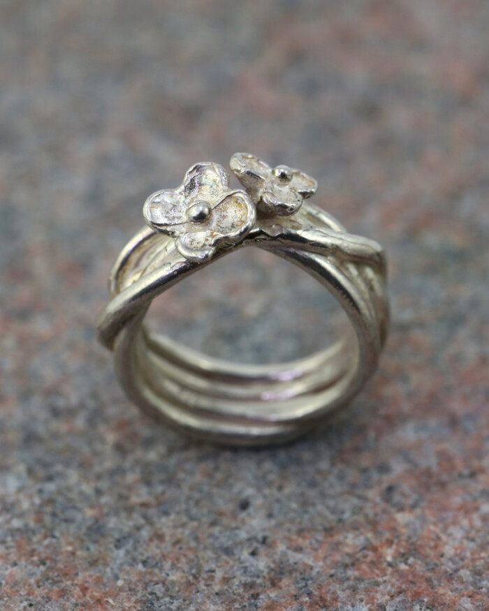 Blomster Ring - Håndlavet smykke fra Monbo