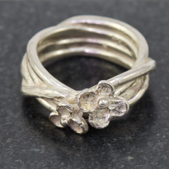Ring med blomster - Håndlavede smykker