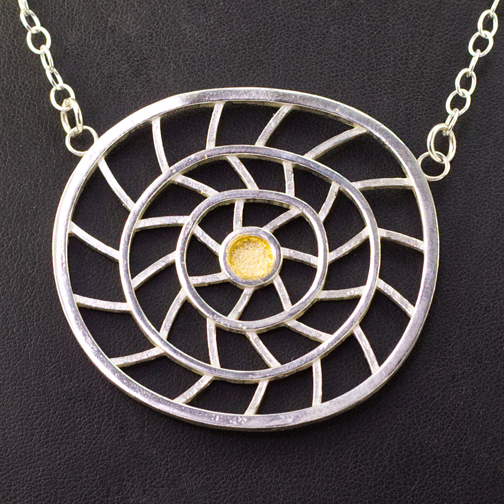 Vedhæng med kviste i sølv